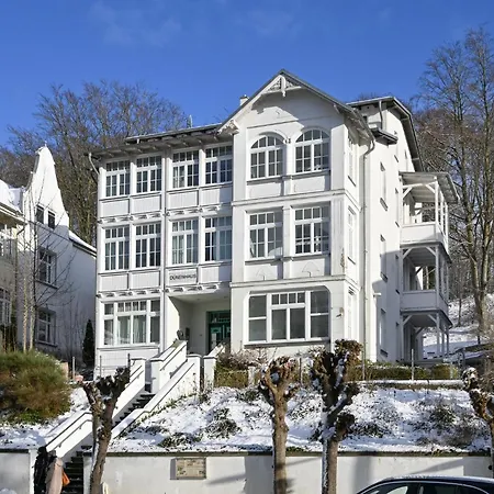 Duenenhaus *