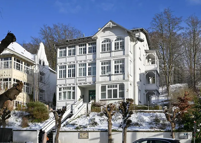Duenenhaus *